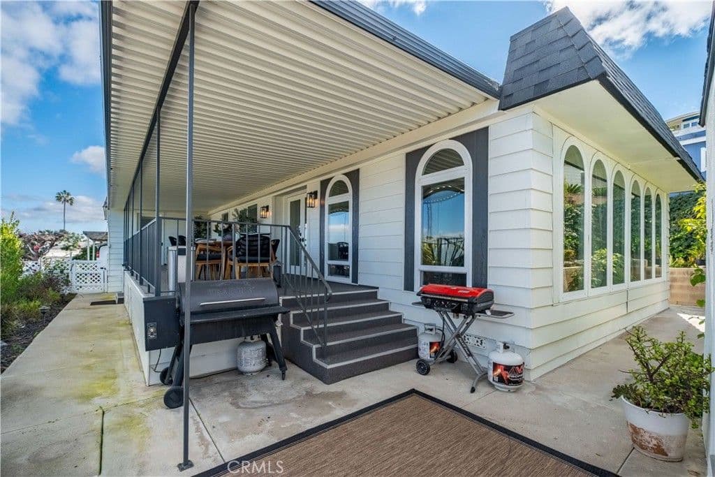 2550 Pacific Coast Hwy Space 224